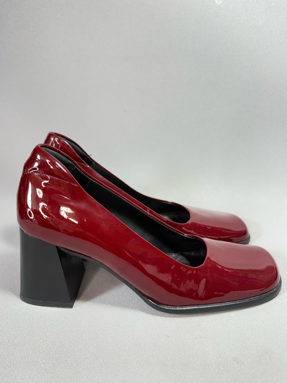 Amanda Smith Burgundy Red Patent Leather Block Heel Square Toe Pumps
